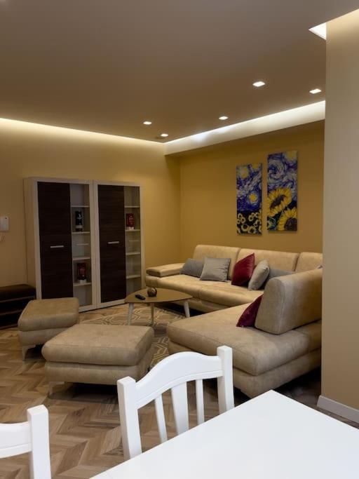 Apartament Nasa In The Center Of Korcza
